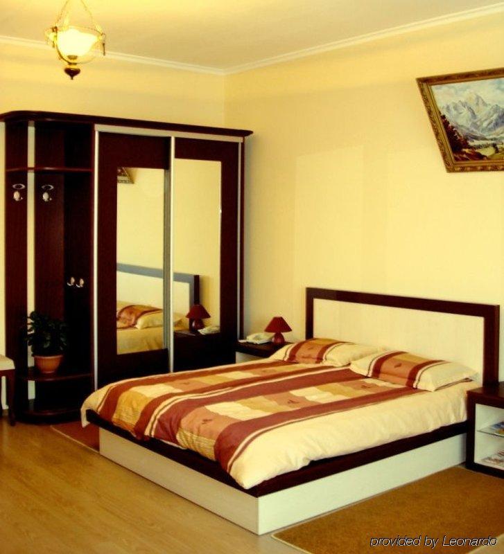 Stella De Lux Hotel Kisinyov Szoba fotó