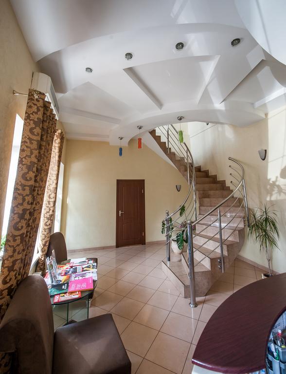 Stella De Lux Hotel Kisinyov Kültér fotó