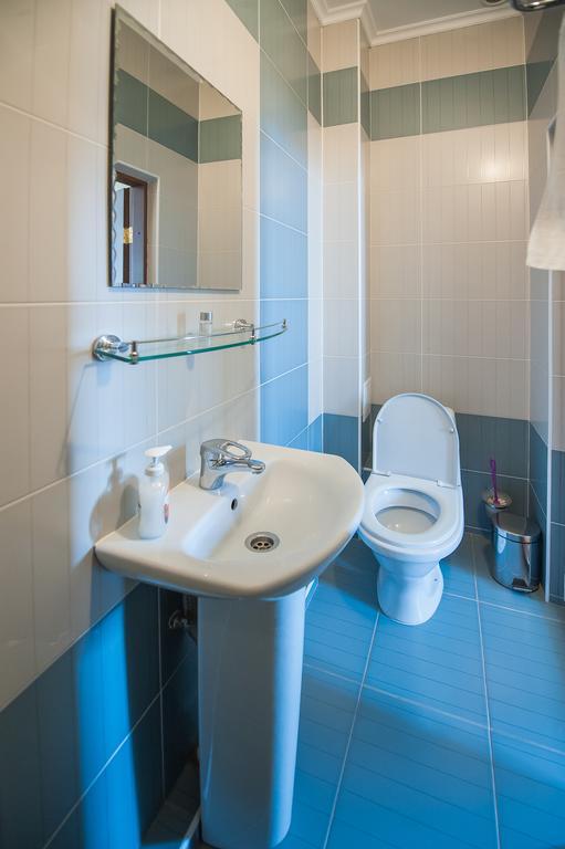 Stella De Lux Hotel Kisinyov Kültér fotó