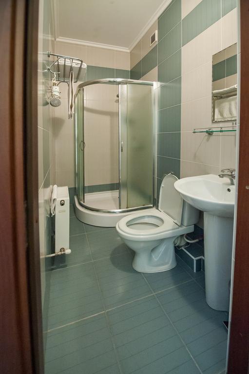 Stella De Lux Hotel Kisinyov Kültér fotó